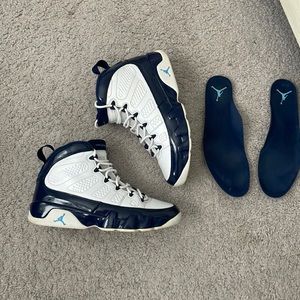 Air Jordan retro 9 navy sz8.5 mens